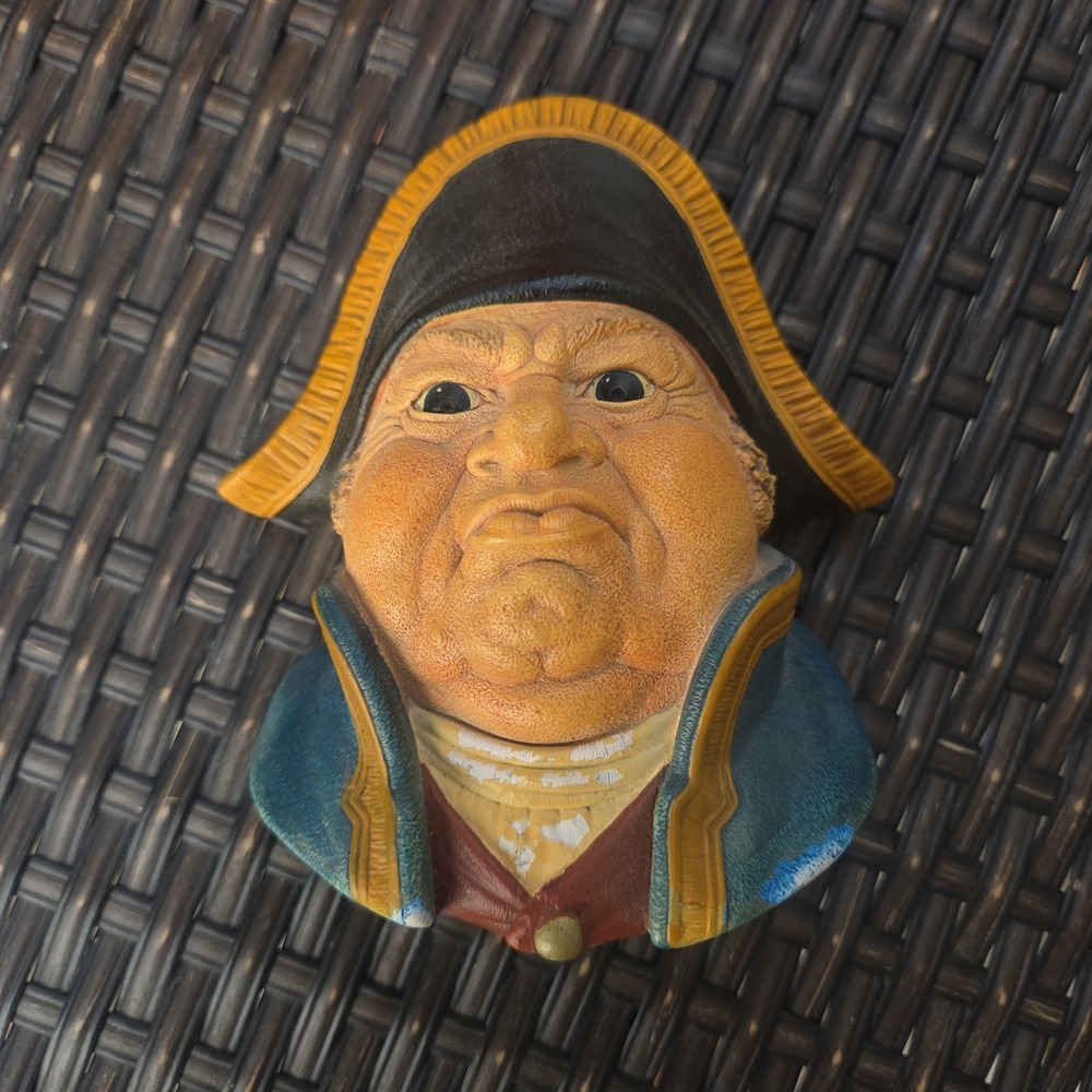 Vintage Bossons England  Chalkware Head Mr. Bumble Made In England Dickens